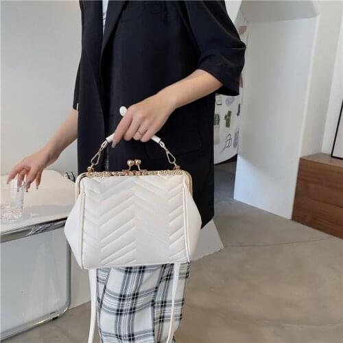Fashion Exquisite Shoulder Bags Retro Casual Women Totes Shopping Bag Female Leather Solid Color Chain Handbag for Women 2021