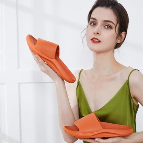 Summer Women Men Slippers Indoor Home Shoes Slides Quick Dry Bathroom Slippers Unisex Massage Outdoor Clogs Beach Flip Flops 45