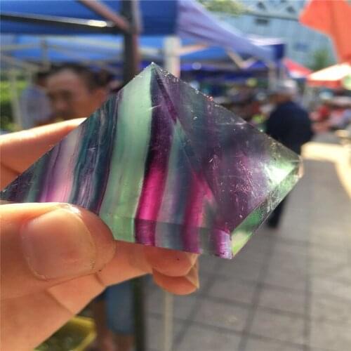 5-6cm natural fluorite pyramid, Egyptian pyramid, crystal multi-faceted tower household decoration
