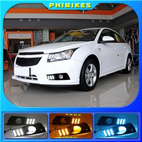 2PCS For chevrolet cruze 2009 2010 2011 2012 2013 2014 DRL Daytime Running Light fog lamp cover with yellow turn signal