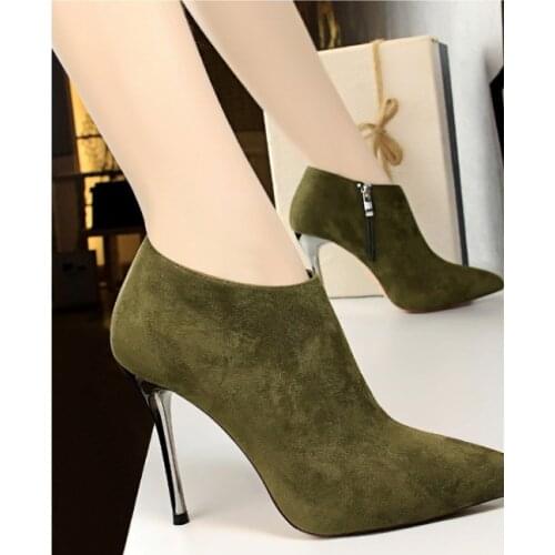 Metal Pointed Toe Women Ankle Boots Fashion Side Zipper Footwear Ladies Autumn Velvet Plain Short Boots For Women