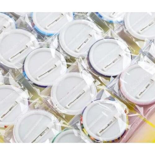 New 50 pcs Popular 44mm Light Up Badge/Brooch Pins Party Favors