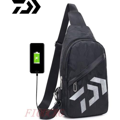 2020 Daiwa Fishing Backpack Waterproof Fishing Lures Reel Bag Straps Fish Tackle Bag Fishing Chest Pack Multi-pocket Tackle Bag