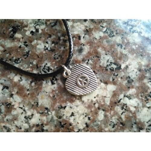 Gift Tiny love Heart Peace sign pendant Necklaces Peace Simple symbol Love Heart family leather chain Necklace Lovers jewelry