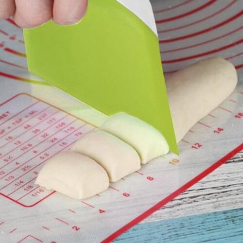1pc Dough Scraper Butter Knife Plastic Cream Smooth Cake Spatula Baking Pastry Cutter Dough Cutter Kitchen Gadget