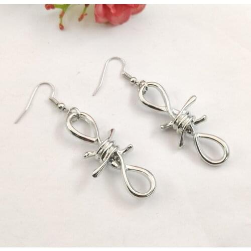 1Pair Vintage thorn Earrings Female Punk Ear Hoops For Womens Jewelry Long Unique Earring