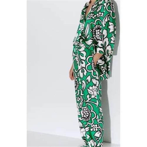 ZXQJ Women 2021 Fashion Animal Print Blouses Vintage Long Sleeve Button-up Female Shirts Blusas Chic Tops