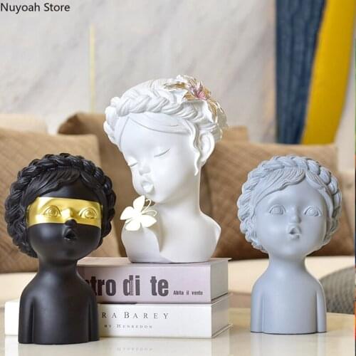 Nordic Light Luxury Art Creative Character Decoration Simple and Cute Girl Desktop Decoration Living Room Decoration Accessories
