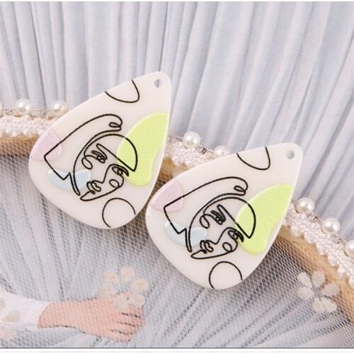 30pcs/lot cartoon Line drawing girls pattern print geometry Irregular water droplets shape acrylic beads diy jewelry accessory