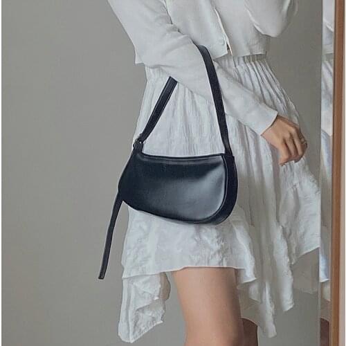 Women PU shoulder crossbody baguette bag Solid color soft purse and Handbags 2020 new fashion Women zipper Leather Handbags