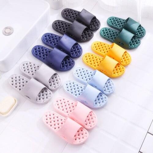 2020 New Couple Hotel Slippers Summer Home Leaking Sandals Women Men Non-slip Indoor Bathroom PVC Slipper