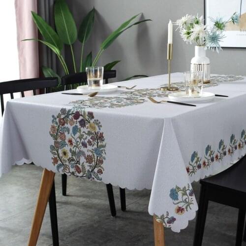 WHQ Disposable Tablecloths