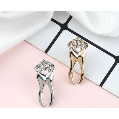 Fashion Tooth Brooches for Women Dress Lapel Pin with Crystal Crown Gold Sliver Teeth Dentist Jewelry Button Badges Kids Gifts