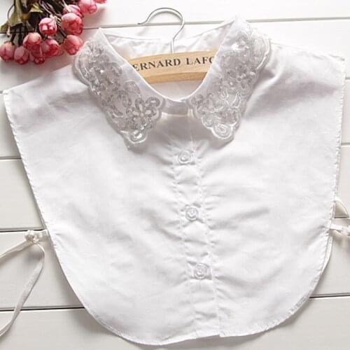 Handmade Pendant Necklace White Retro Detachable White embroidery blouse Hollow lace fake collar collar bead shirt fake collar