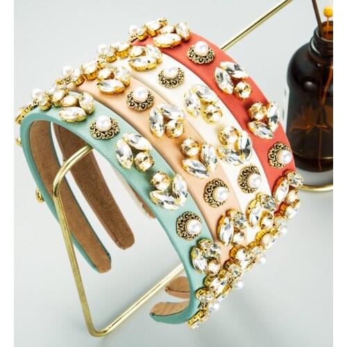 Ethnic Baroque Palace Style Crystal Tiara Headband for Woman Imitation Pearl Rhinestone Beaded Hairband Girls Tiara Bezel