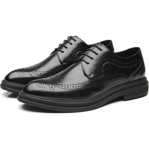 Classic fashion men patent leather black shoes pointy office breathable shoes for men lace up crocodile elegant sapato masculino