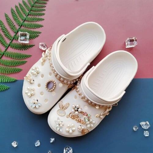 Luxury Quality Charms for Crocs DIY Elegant Pearl Chain Clogs Shoes Accesorios Fashion Trend Designer Charms 2021 New Arrivals