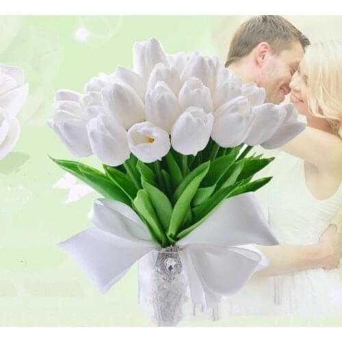 White Tulip Wedding Bouque With Lace Appliqued Woman Bridal Party Gifts Wedding Accessories Valentines Day Handmade Flower