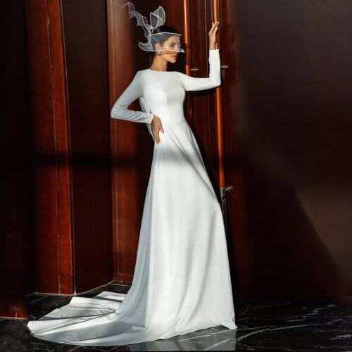 Modest Muslim Wedding Dress Shawl Back Elegant O Neck Long Sleeves Arabic Bridal Gown Simple Plain Bride Dresses