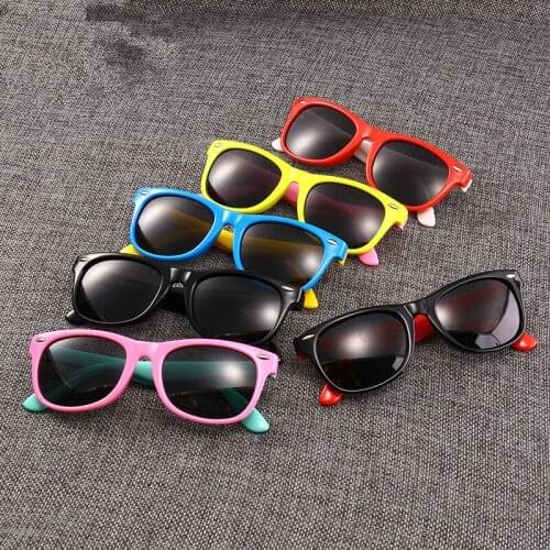 2019Kids Polarized light Sunglasses with Case Boys Girls TR90 Silicone Safety Sun Glasses Gift For Children Baby UV400