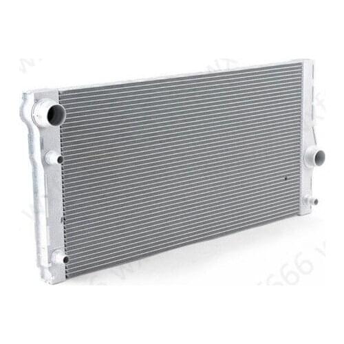 Water tank radiator Suitable for F10b mwF18 F01 F02 GT F07 535LI 740LI Coolant cooler Condenser Cooler cooler Cooling water tank