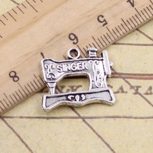 25pcs Charms Vintage Singer Treadle Sewing Machine 20x17mm Tibetan Bronze Silver Color Pendants Craft Making Finding DIY Jewelry