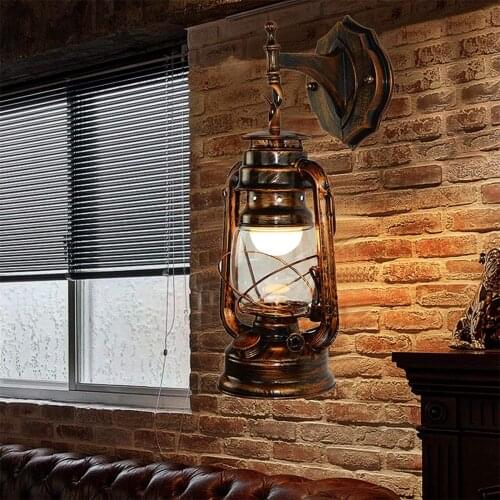 Classic Iron Wall Light Waterproof Outdoor Vintage Hallway Wall Light Retro Lantern Adjustable Arm Wall Lamp Decoration Lighting