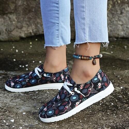Shoes Women 2021 Fashion Flowers Plus Size Canvas Shoes Womens Light Casual Shoes Flats Woman Loafers Zapatos De Mujer Zapatos