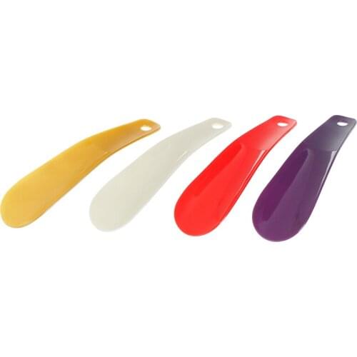 1Pcs 16cm Plastic Shoe Horn Spoon Shape Shoe Horns Professional Shoehorn Flexible Shoe Lifter