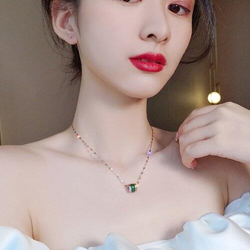 Women Titanium Steel White Green Red Slim Waist Pendant Necklace Female Birthday Gift Never Fade Elegant Choker Drop Shipping