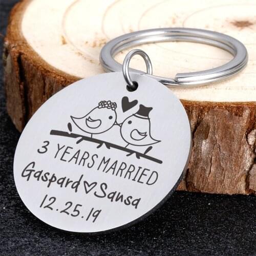 Free Engraving Keychain Personalized Anniversary Couple Keyring Key Chain with Name Year Original Gifts for Boyfriend Girlfriend