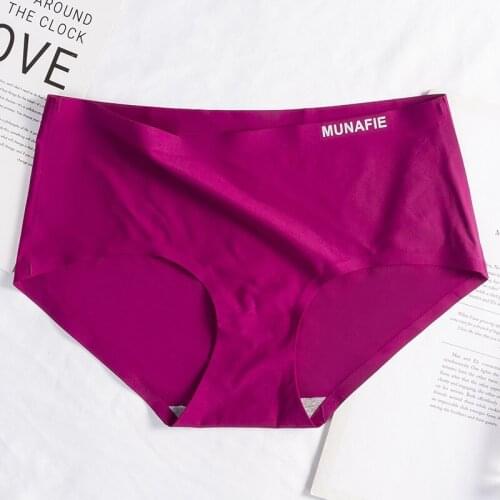 New Candy Colored Seamless Panty Female Underwear Comfort Intimates Fashion Breathable Mid-Rise Briefs 12 Colors Lingerie