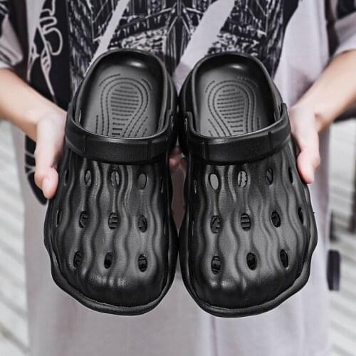 Unisex 2021 Hot Sale Casual Sandals Rubber Clogs Hole Garden Shoes Adulto Plus Size 45 Man Slippers Sandalias Chaussure Homme
