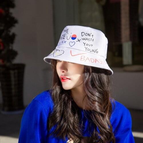 2021 New Personalized Fashion Bucket Hat Black White Colored Drawing Doodle Man and Woman Hat Summer Sunhat Fishing Hat