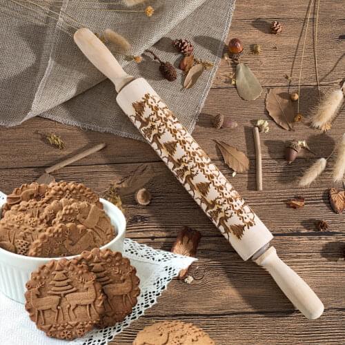 Christmas Deer Pattern Embossing Rolling Pin Wooden For DIY Kitchen Cookies Pizza