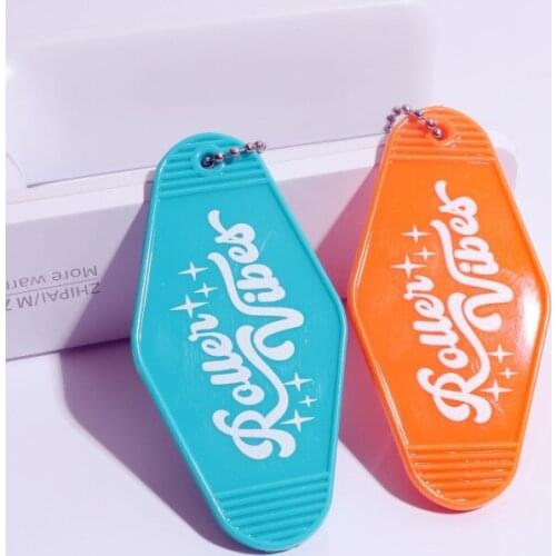 30Pcs Plastic Glitter Acrylic Motel Keychain Custom Printing Heart Shape Hotel Keychain Glitter