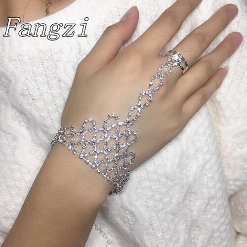 Stylish and exquisite bridal rhinestone bracelet and sparkling crystal bracelet as a romantic gift for her Valentines day