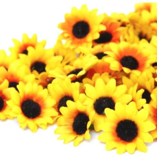 ANGRLY 100pcs Wedding Decoration Flowers Lifelike Artificial Plastic Sunflower Heads Home Party Decorations Props (Yellow)