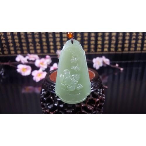 Natural green jade pendant handmade Hollow carving flower women jadeite jade necklaces pendants jade jewelry