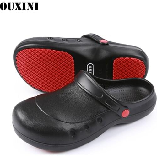 Kitchen Work Shoes Non-slip Waterproof Oil-proof Black Steel Toe Caps Working Safety Chef Shoes Hotel Restaurant Cook Slippers