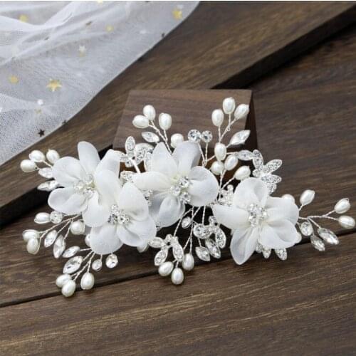 Women Pearl Yarn Flower Hair Combs Wedding Prom Hair Accessories Rhinestone Tiara Bridal Clips Crystal Crown Bride Hair Jewelry