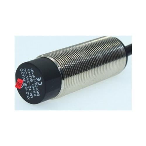 XS218BLFAL2C M18 Schneide New Switch Sensor