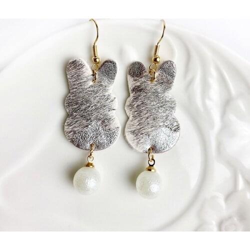 Bunny Genuine Cowhide Leather Earrings for Women Hair Textured Boho Jewelry Pearl Pendant Cute Leopard Pattern Dangle Earrings