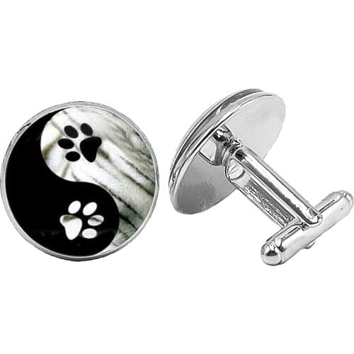 2019 New Yin and Yang Pet Dog Claw Cufflinks Gothic Novelty Glass Convex Round Mens Cufflinks To Send Mens Gift Jewelry