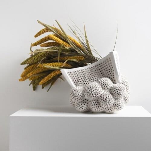 Modern Dense Hole Hole Dried Flower Vase Ceramic Flower Pot Home Living Room Dining Table Hotel Decoration Porcelaim Ornaments