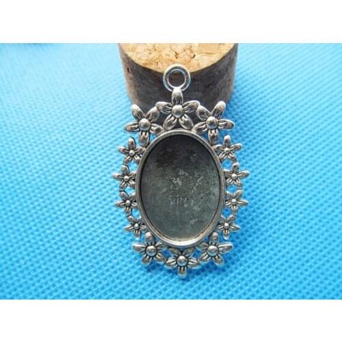 30pcs Antique Silver/Antique bronze Oval Heavy Flower Border Base Setting Tray Bezel Pendant Charm,Fit 18mmx25mm Cabochon/Cameo
