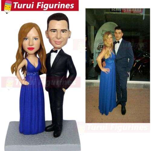 Custom bobblehead for lovers couple figurines hand in hand with customized costume of your own wedding anniversary gift dolls