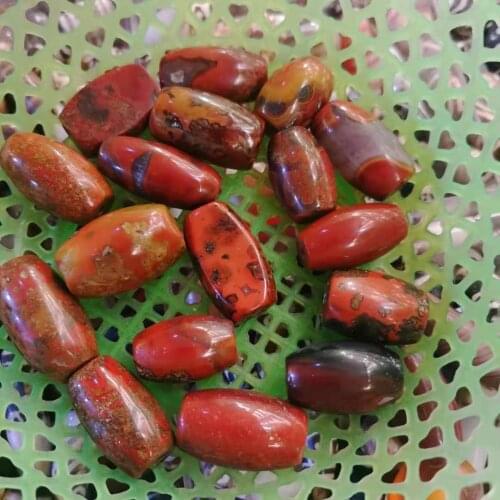 Rarest precious agate variety Warring States Red Wonderful flower aquatic pattern cinnabar tone striped crystal symbiosis ore