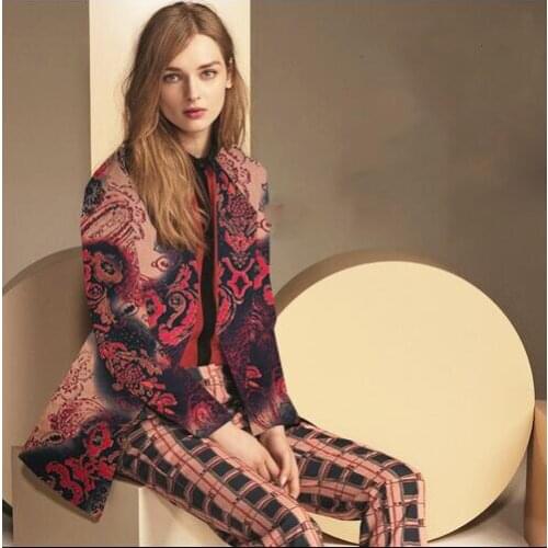 Mingzu style retro totem printed fashion pure cotton imported fabric garment fabric