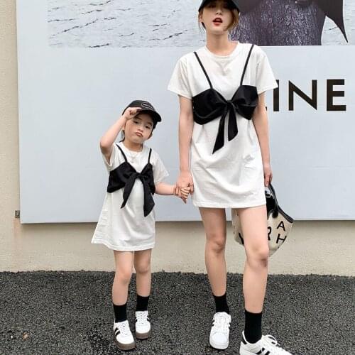 Fashion Mama and Me Long Family Matching T-shirt 2021 Short Sleeve Family Look Fake Two Bow T-shirts Mother and Daughter Clothes